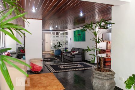 Apartamento para alugar com 54m², 2 quartos e 2 vagas Apartamento para alugar com 54m², 2 quartos e 2 vagasÁrea comum do prédio