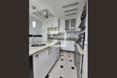 Apartamento à venda com 380m², 4 quartos e 2 vagasCozinha