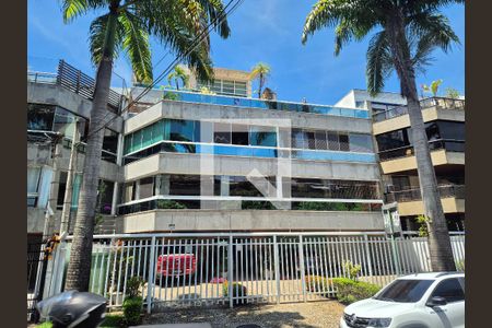 Apartamento à venda com 380m², 4 quartos e 2 vagasFachada