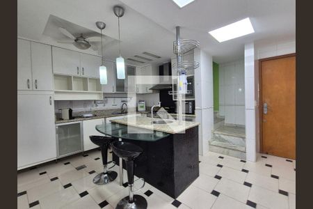 Apartamento à venda com 380m², 4 quartos e 2 vagasCozinha