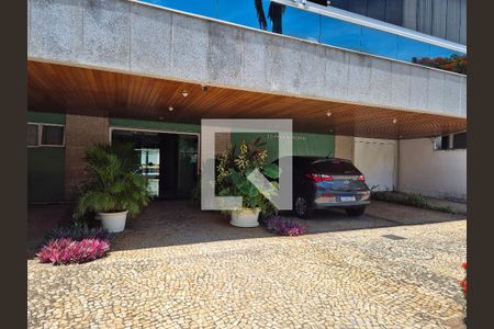 Apartamento à venda com 380m², 4 quartos e 2 vagasEntrada