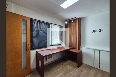 Apartamento à venda com 380m², 4 quartos e 2 vagasQuarto 1