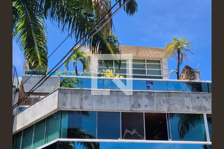 Apartamento à venda com 380m², 4 quartos e 2 vagasPlaca