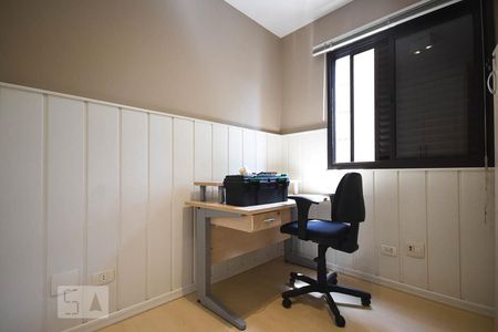 Quarto de apartamento para alugar com 2 quartos, 66m² em Panamby, São Paulo