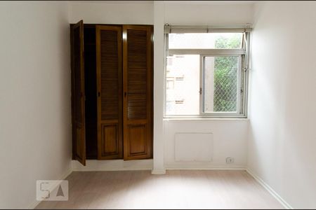 Apartamento à venda com 98m², 3 quartos e 1 vagaSuite