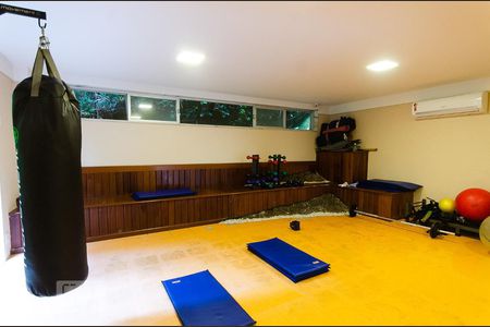 Apartamento à venda com 98m², 3 quartos e 1 vagaAcademia