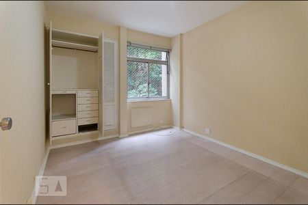Apartamento à venda com 98m², 3 quartos e 1 vagaQuarto 2