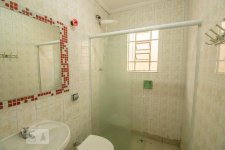 Banheiro de casa para alugar com 2 quartos, 130m² em Jabaquara, São Paulo