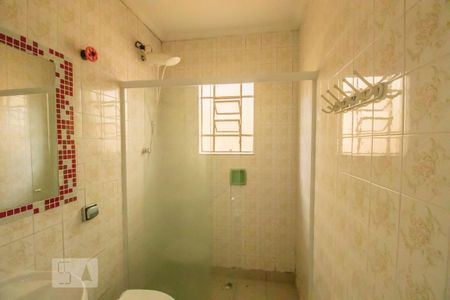 Banheiro de casa para alugar com 2 quartos, 130m² em Jabaquara, São Paulo