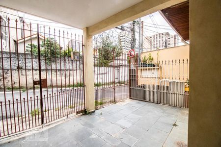 Garagem de casa para alugar com 2 quartos, 130m² em Jabaquara, São Paulo