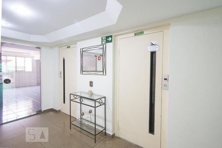 Hall Social de apartamento para alugar com 2 quartos, 60m² em Vila Paulista, São Paulo
