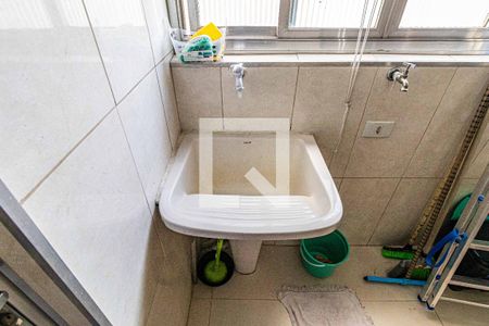 Apartamento à venda com 70m², 3 quartos e sem vaga Apartamento à venda com 70m², 3 quartos e sem vagaLavanderia