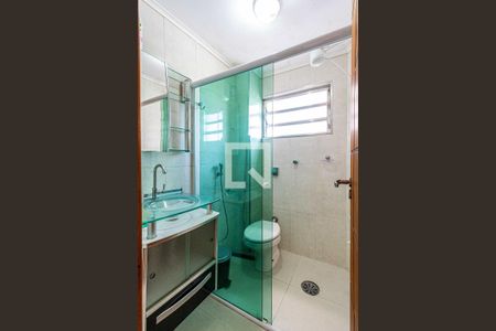 Apartamento à venda com 70m², 3 quartos e sem vaga Apartamento à venda com 70m², 3 quartos e sem vagaBanheiro social