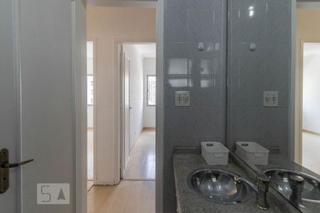 Apartamento para alugar com 105m², 3 quartos e 1 vaga Apartamento para alugar com 105m², 3 quartos e 1 vagaBanheiro Social