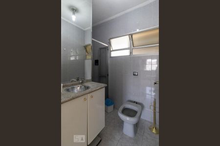 Apartamento para alugar com 105m², 3 quartos e 1 vaga Apartamento para alugar com 105m², 3 quartos e 1 vagaBanheiro Social
