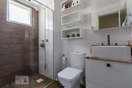 Banheiro de apartamento para alugar com 2 quartos, 61m² em Jardim Las Vegas, Guarulhos