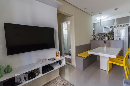 Sala de apartamento à venda com 2 quartos, 61m² em Jardim Las Vegas, Guarulhos