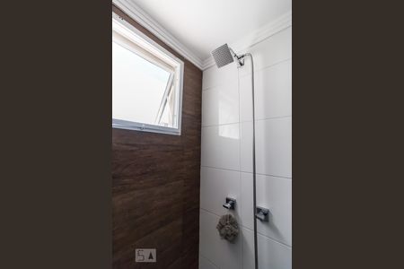 Banheiro de apartamento à venda com 2 quartos, 61m² em Jardim Las Vegas, Guarulhos