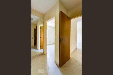 Corredor de apartamento à venda com 3 quartos, 110m² em Parque Rural Fazenda Santa Cândida, Campinas