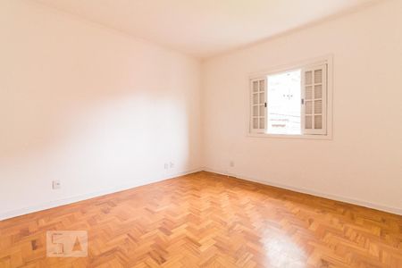 Casa à venda com 150m², 4 quartos e 2 vagas Casa à venda com 150m², 4 quartos e 2 vagasQuarto 01