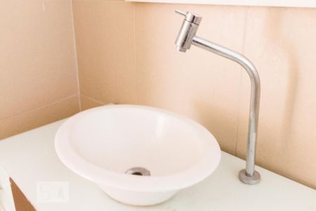 Casa à venda com 150m², 4 quartos e 2 vagas Casa à venda com 150m², 4 quartos e 2 vagasDetalhe pia