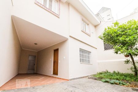 Casa à venda com 150m², 4 quartos e 2 vagas Casa à venda com 150m², 4 quartos e 2 vagasGaragem