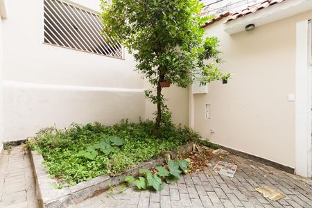 Casa à venda com 150m², 4 quartos e 2 vagas Casa à venda com 150m², 4 quartos e 2 vagasJardim