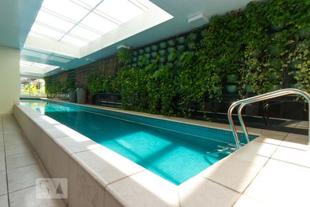 Apartamento à venda com 27m², 1 quarto e 1 vagaPiscina