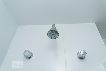 Apartamento à venda com 27m², 1 quarto e 1 vagaDetalhe do banheiro da suíte