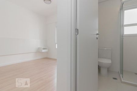 Quarto suíte de apartamento para alugar com 1 quarto, 53m² em Alphaville Industrial, Barueri