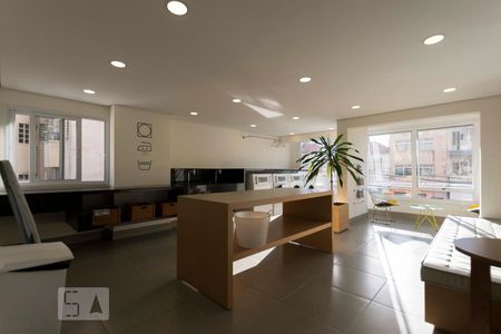 Studio à venda com 34m², 1 quarto e 1 vagaÁrea comum - Lavanderia coletiva