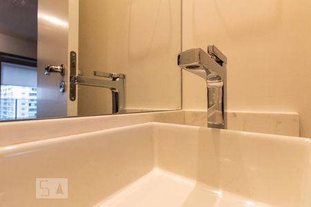 Lavabo de apartamento para alugar com 2 quartos, 105m² em Cidade Monções, São Paulo