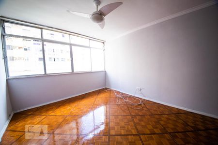 Apartamento à venda com 150m², 3 quartos e 1 vagaSala