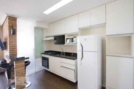 Cozinha de apartamento para alugar com 1 quarto, 50m² em Campo Belo, São Paulo