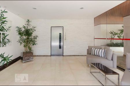 Apartamento à venda com 160m², 3 quartos e 2 vagasHall de entrada