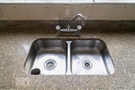 Apartamento à venda com 220m², 4 quartos e 4 vagas Apartamento à venda com 220m², 4 quartos e 4 vagasDetalhe da cozinha