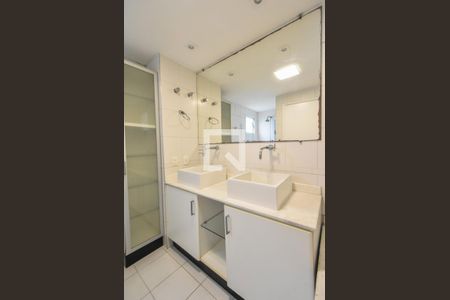 Apartamento para alugar com 170m², 4 quartos e 3 vagasBanheiro Suíte 01