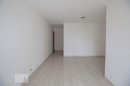 Apartamento para alugar com 79m², 3 quartos e 1 vagaSala