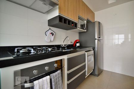 Cozinha de apartamento para alugar com 1 quarto, 49m² em Alphaville Industrial, Barueri