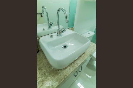 Banheiro de apartamento para alugar com 2 quartos, 60m² em Pechincha, Rio de Janeiro