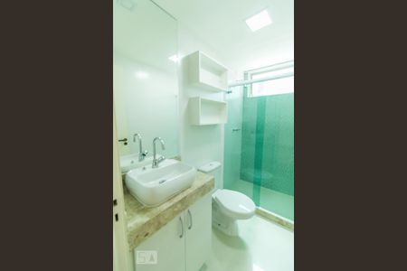Banheiro de apartamento para alugar com 2 quartos, 60m² em Pechincha, Rio de Janeiro