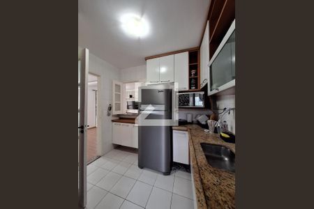 Apartamento à venda com 75m², 2 quartos e 1 vagaCozinha