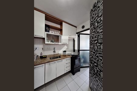 Apartamento à venda com 75m², 2 quartos e 1 vagaCozinha