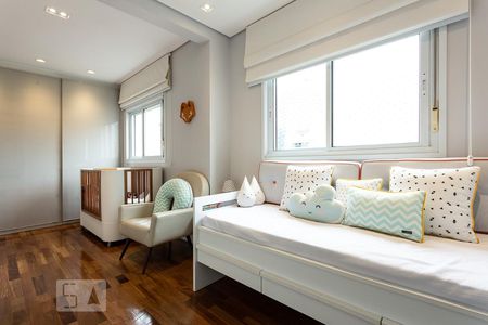 Suíte 1 de apartamento à venda com 3 quartos, 130m² em Vila Olímpia, São Paulo