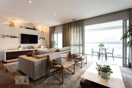 Sala de apartamento à venda com 3 quartos, 130m² em Vila Olímpia, São Paulo