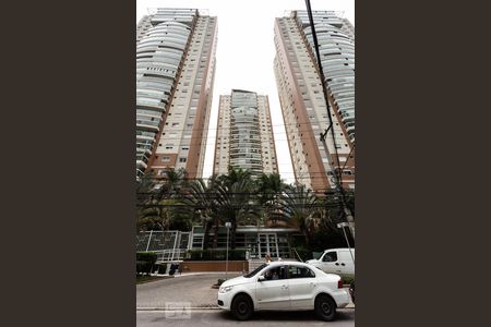 Apartamento à venda com 130m², 3 quartos e 3 vagasFachada