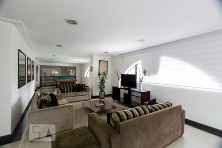 Apartamento à venda com 37m², 1 quarto e 1 vagaSalão de jogos / TV