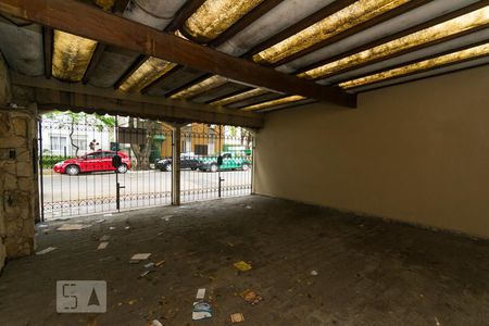 Casa para alugar com 481m², 4 quartos e sem vaga Casa para alugar com 481m², 4 quartos e sem vagaGaragem