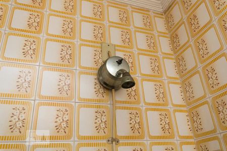 Casa para alugar com 481m², 4 quartos e sem vaga Casa para alugar com 481m², 4 quartos e sem vagaDetalhe do banheiro da suíte 1