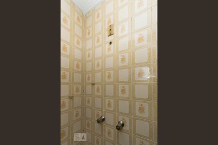 Casa para alugar com 481m², 4 quartos e sem vaga Casa para alugar com 481m², 4 quartos e sem vagaDetalhe do banheiro